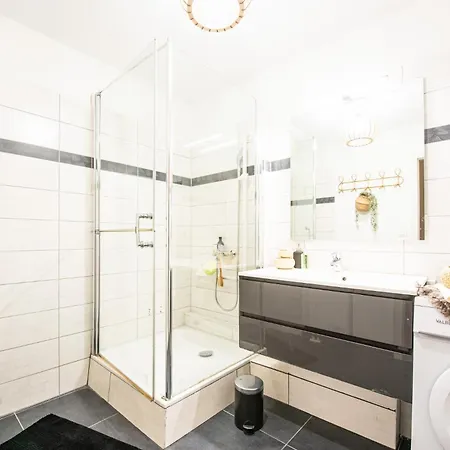 Nouveau - L'eclat - Stade Meinau * Strazburg